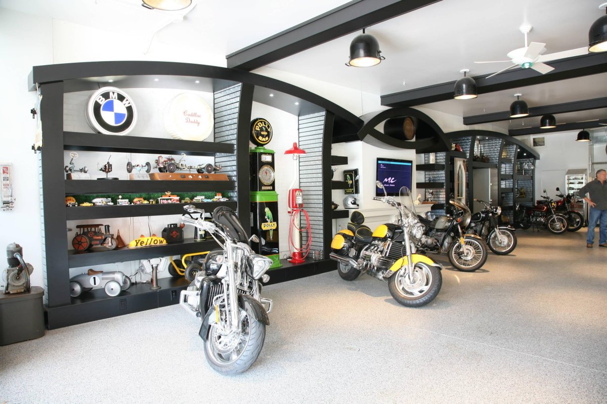 Гараж для мотоцикла