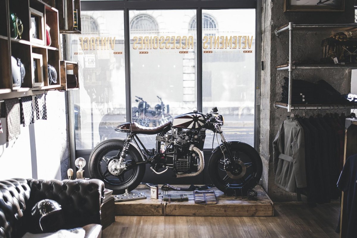 Мотоцикл дома