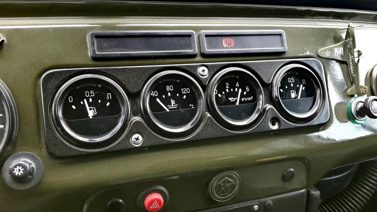 УАЗ 2206 приборная панель