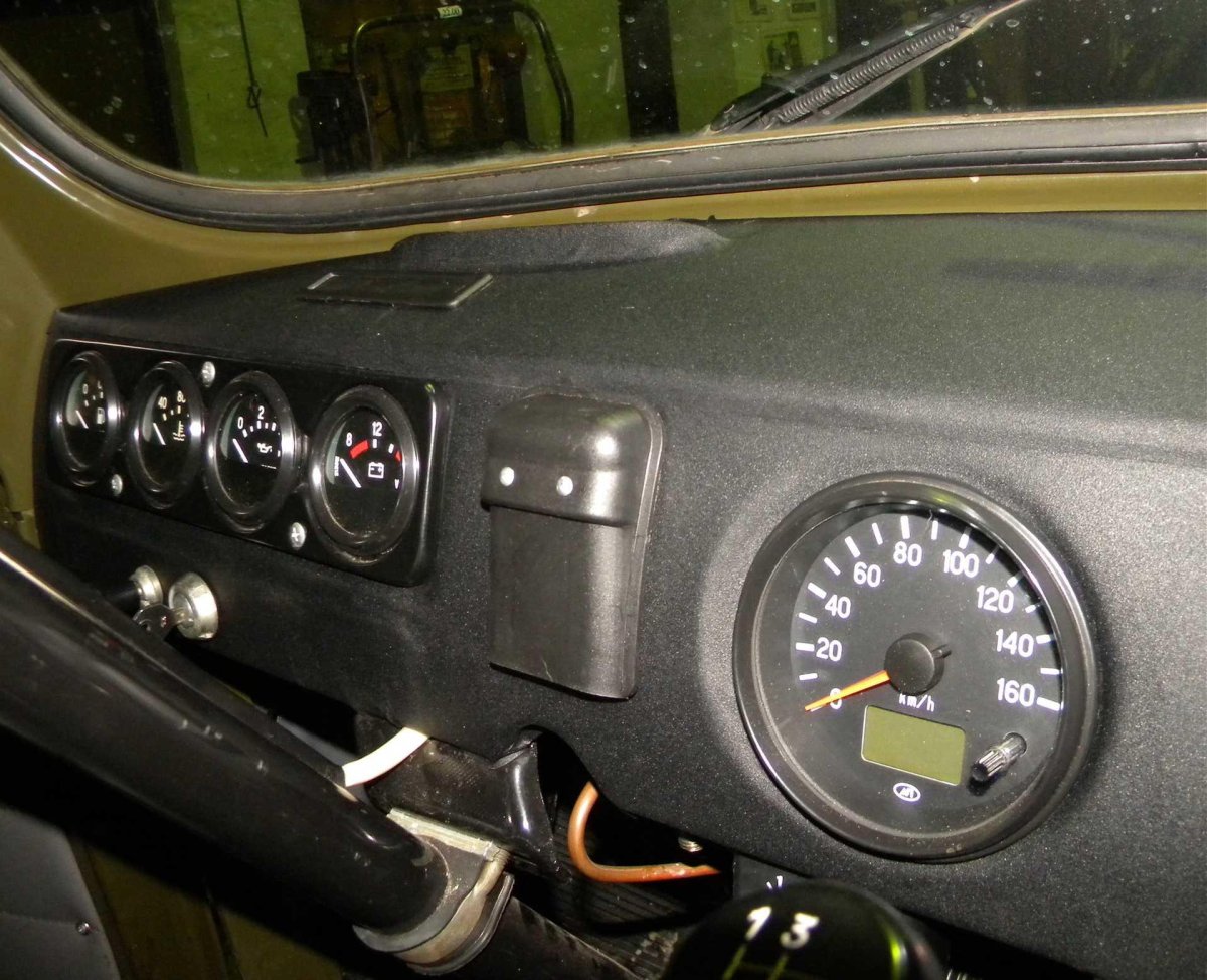 Приборная панель УАЗ 3303