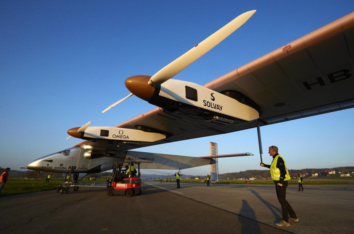 Самолет на солнечных батареях Solar Impulse 2