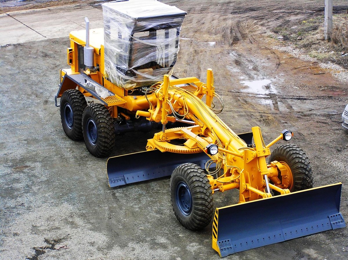 Грейдер ДЗ 98 новый