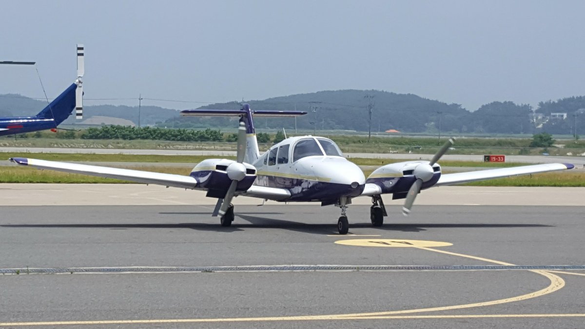 Пайпер Семинол двухмоторный