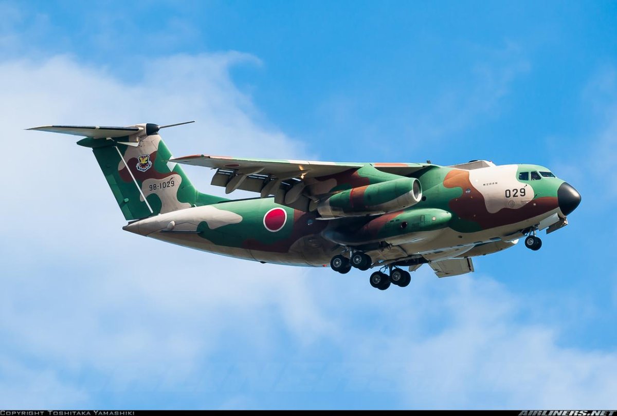 Самолет Кавасаки с 2