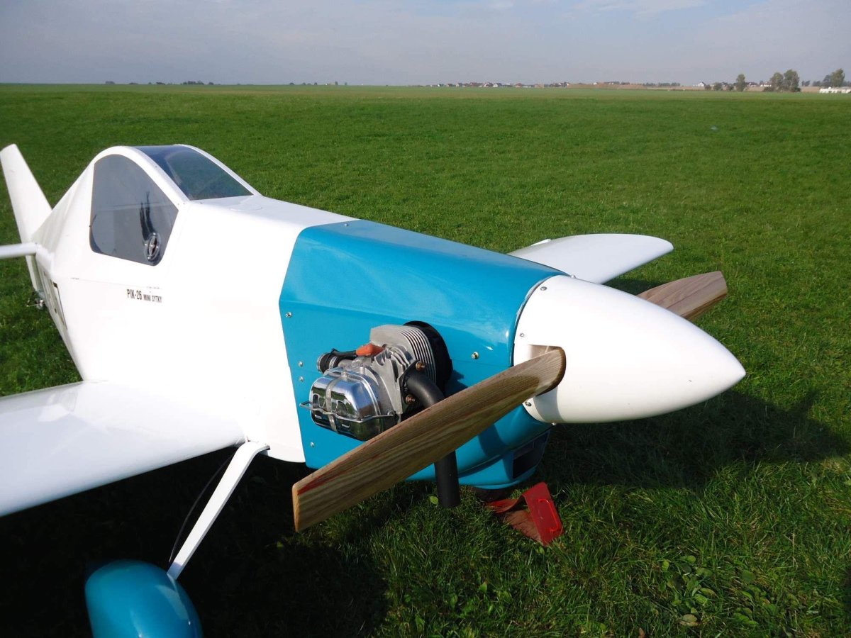 Самолет pik-26 Mini-Sytky