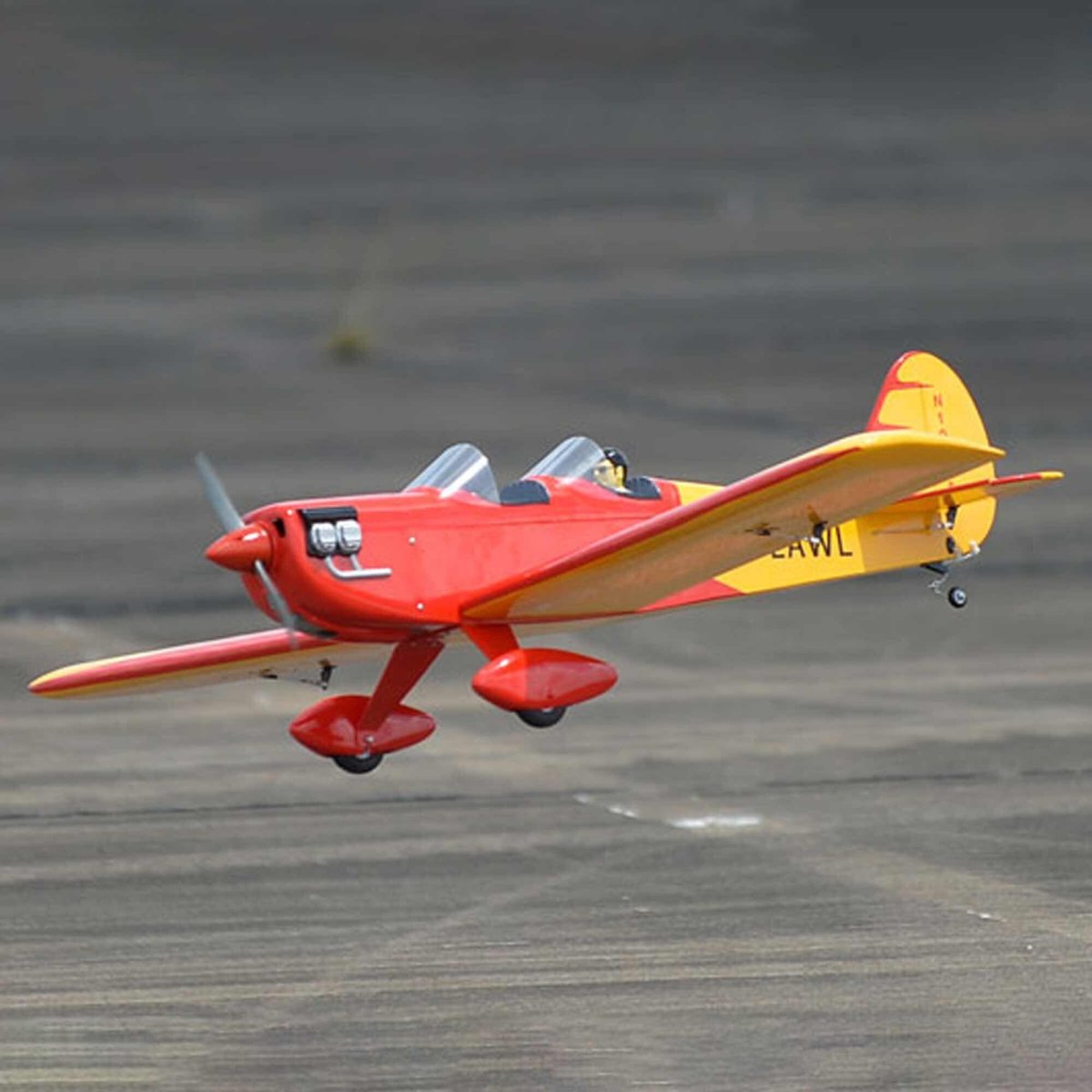 Самолет Феникс