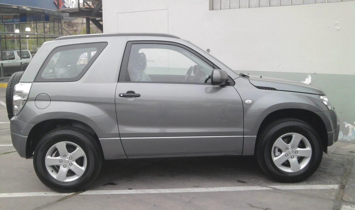 Сузуки Гранд Витара 2008 3-х дверная