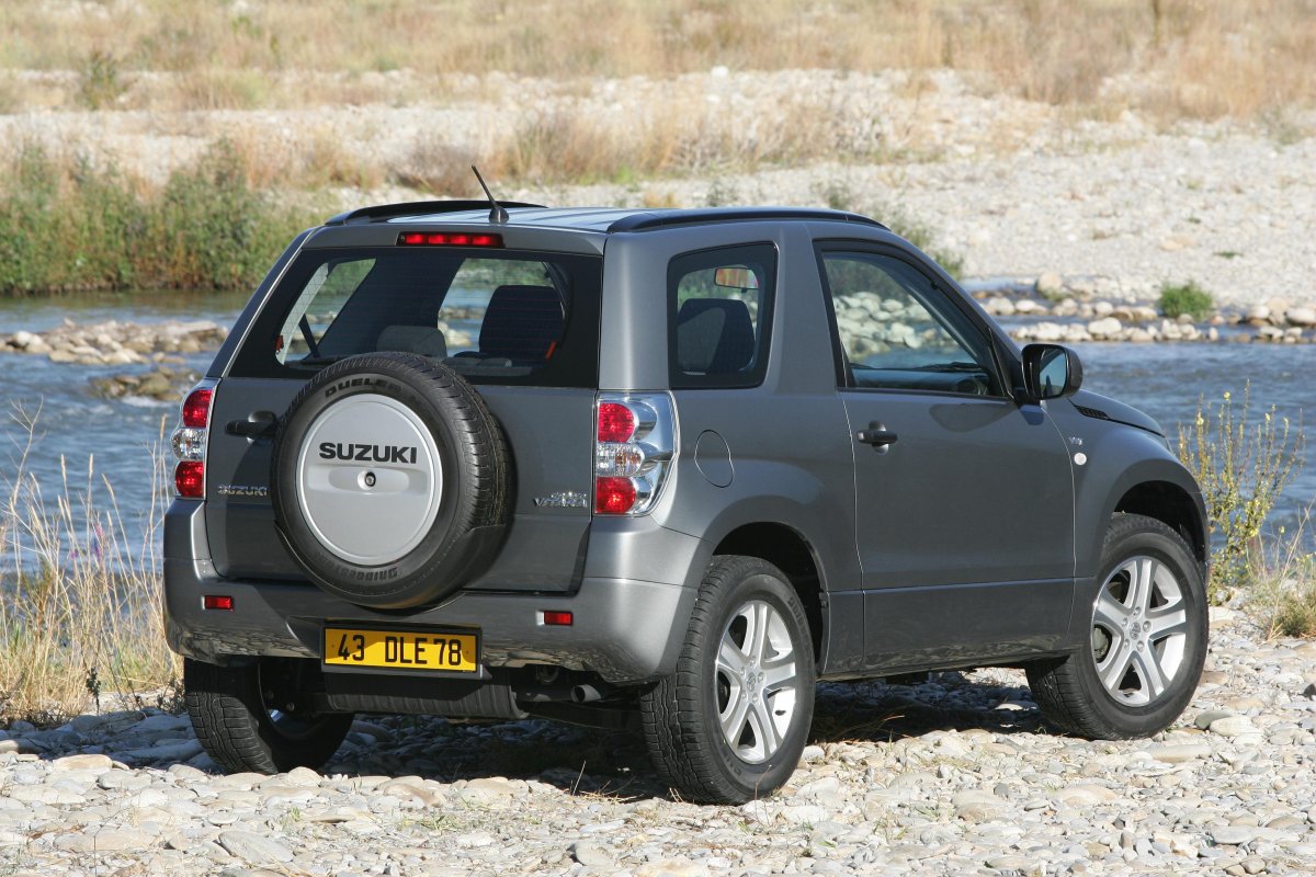 Suzuki Grand Vitara III 2005