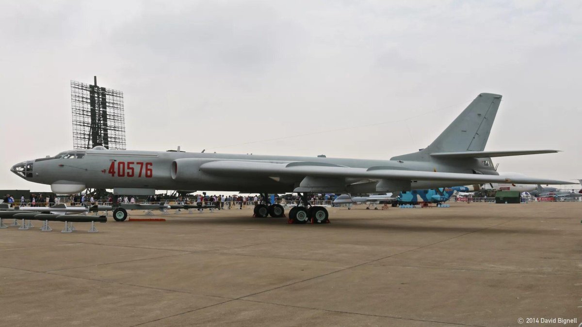 Хун 6к бомбардировщик