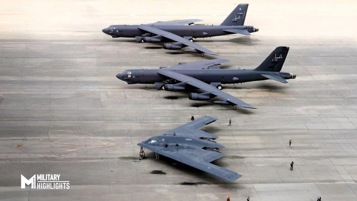 Стелс-бомбардировщик b-2