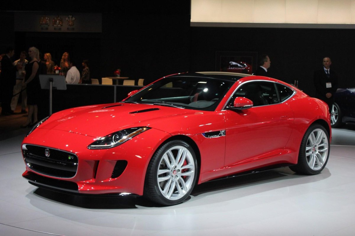 Ягуар трехдверный