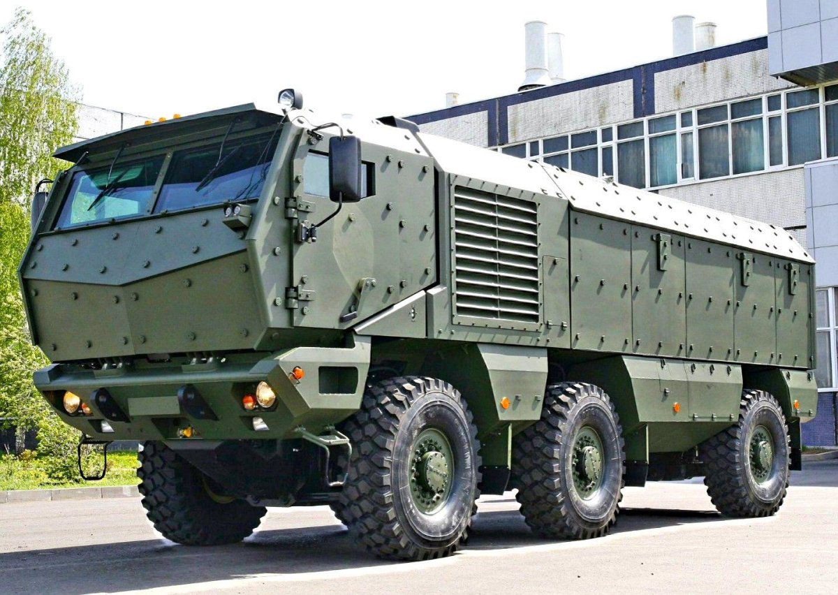 КАМАЗ 63698 Тайфун