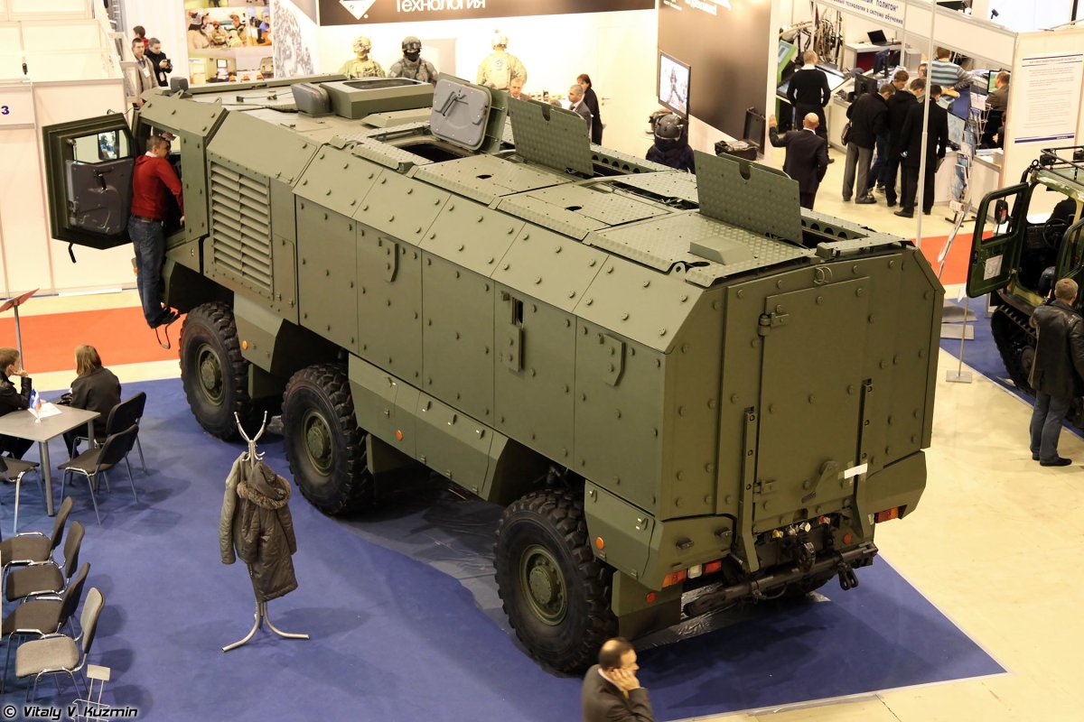 Бронеавтомобиль КАМАЗ-63968