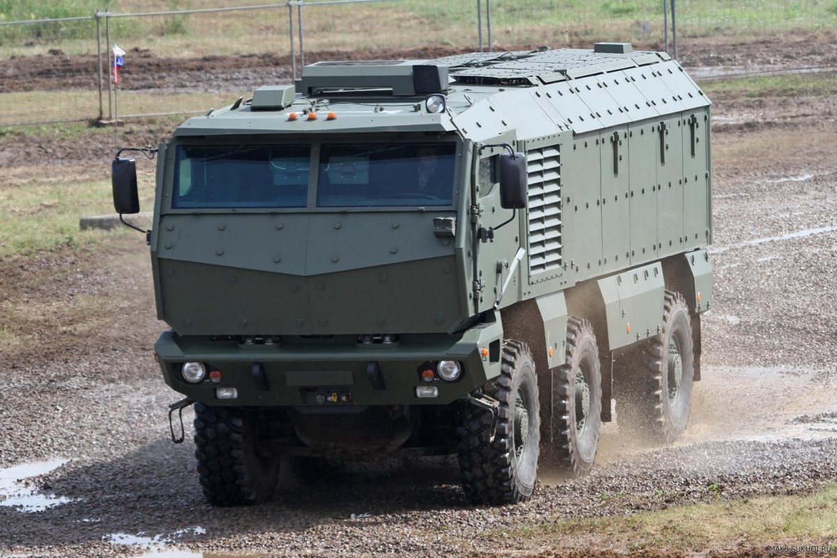 КАМАЗ Тайфун 8x8