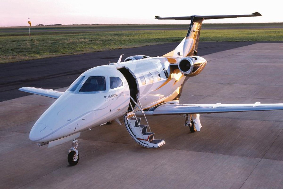 Phenom 100