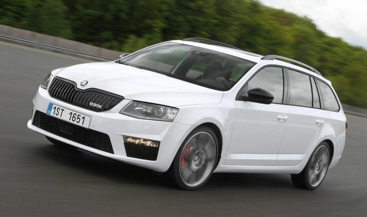 Skoda Octavia RS Combi a7