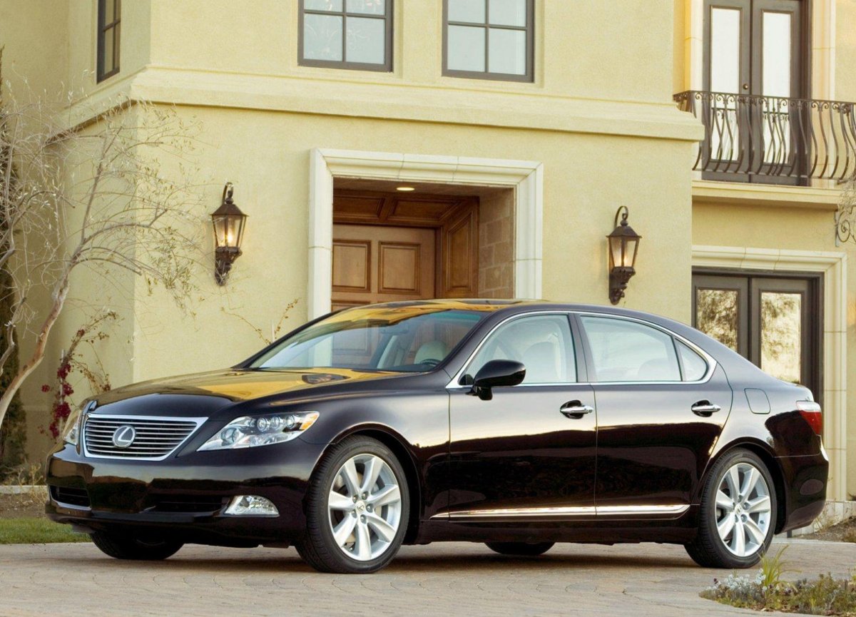 Лексус 460 седан