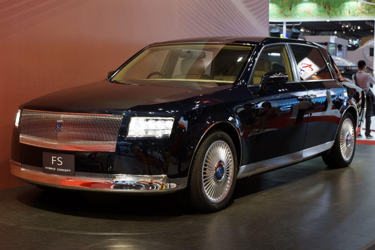 Тойота Центури v12