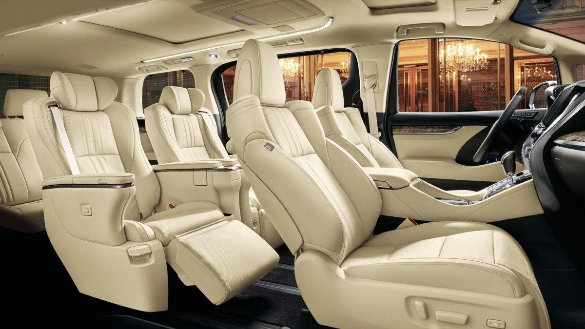 Тойота Alphard 2020 салон