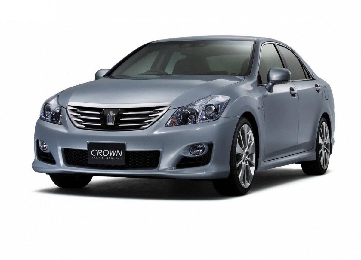 Тойота Краун гибрид