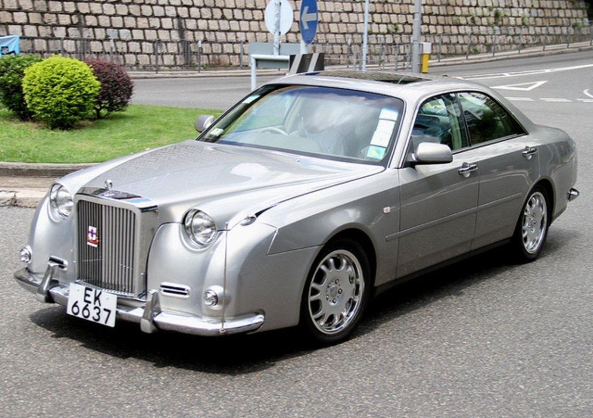Nissan Mitsuoka Galue 2