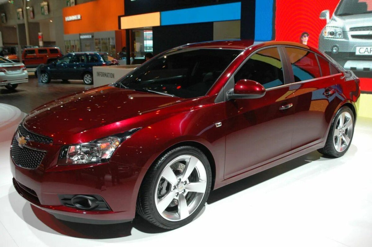 Шевроле Круз седан красный 2013