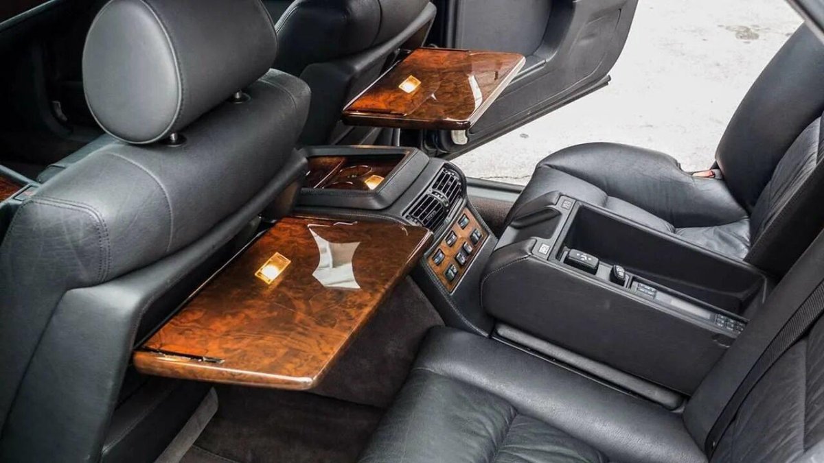 BMW e32 750i салон