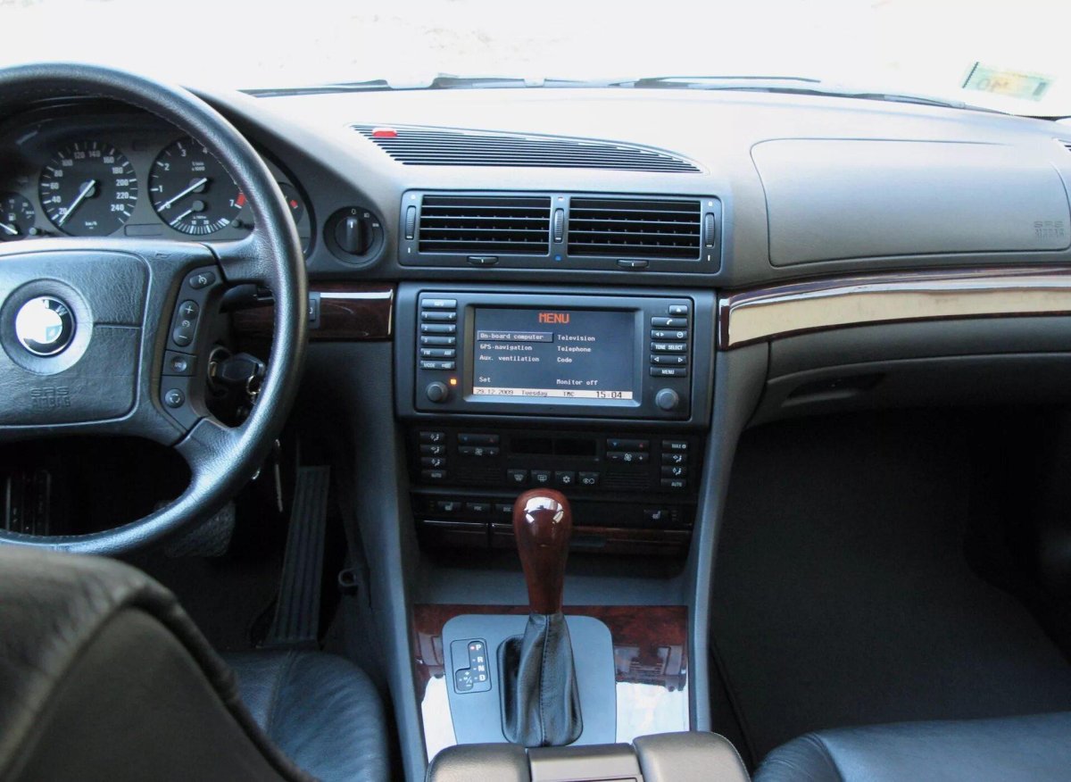 БМВ 7 е38 салон