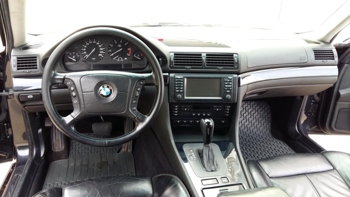BMW e38 салон