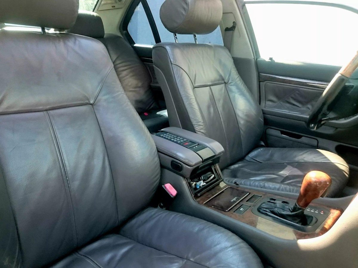 БМВ е38 Лонг салон