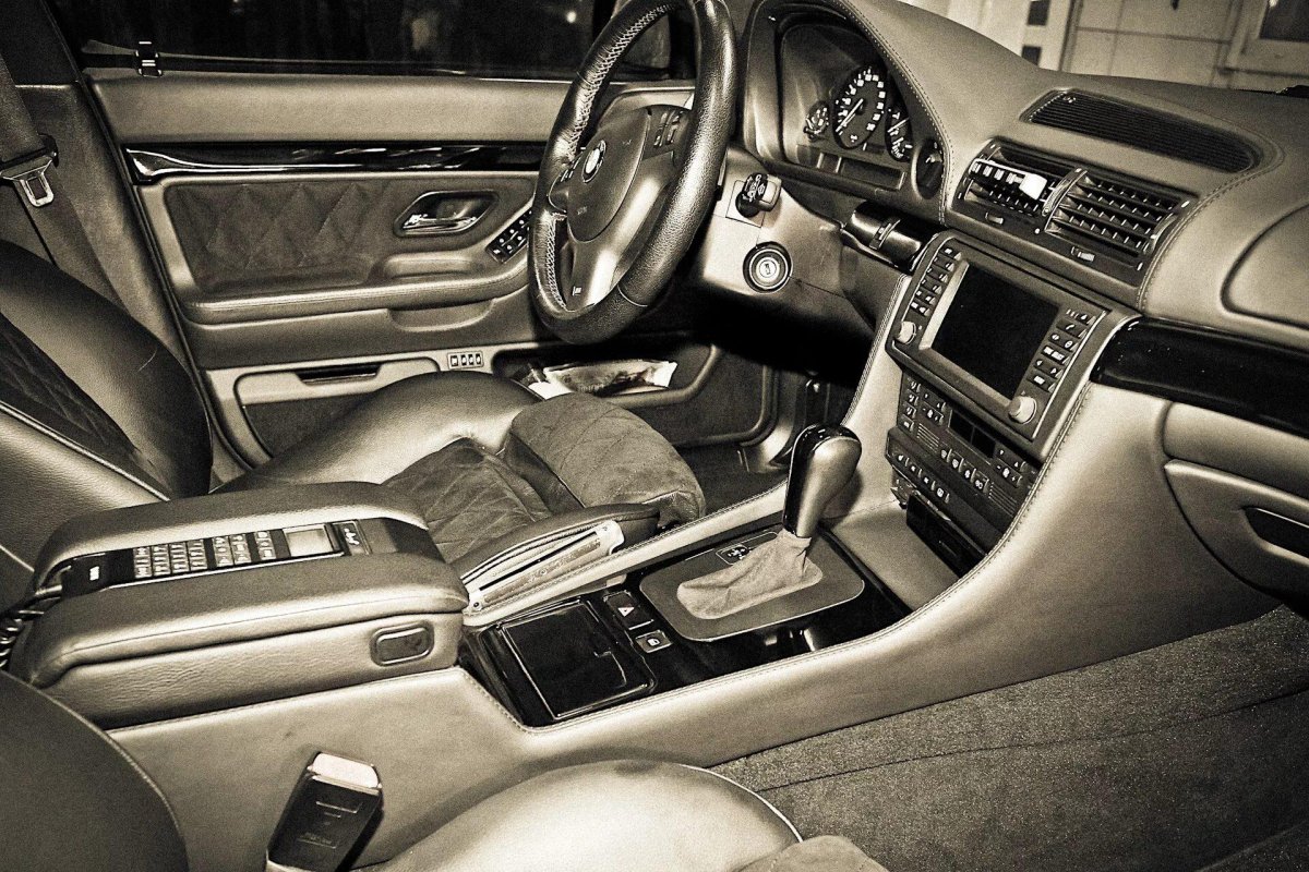 БМВ 750 е38 салон