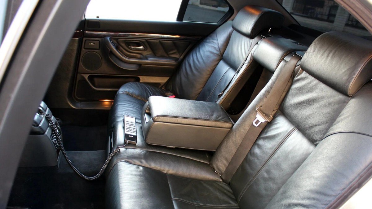 BMW e38 салон сзади