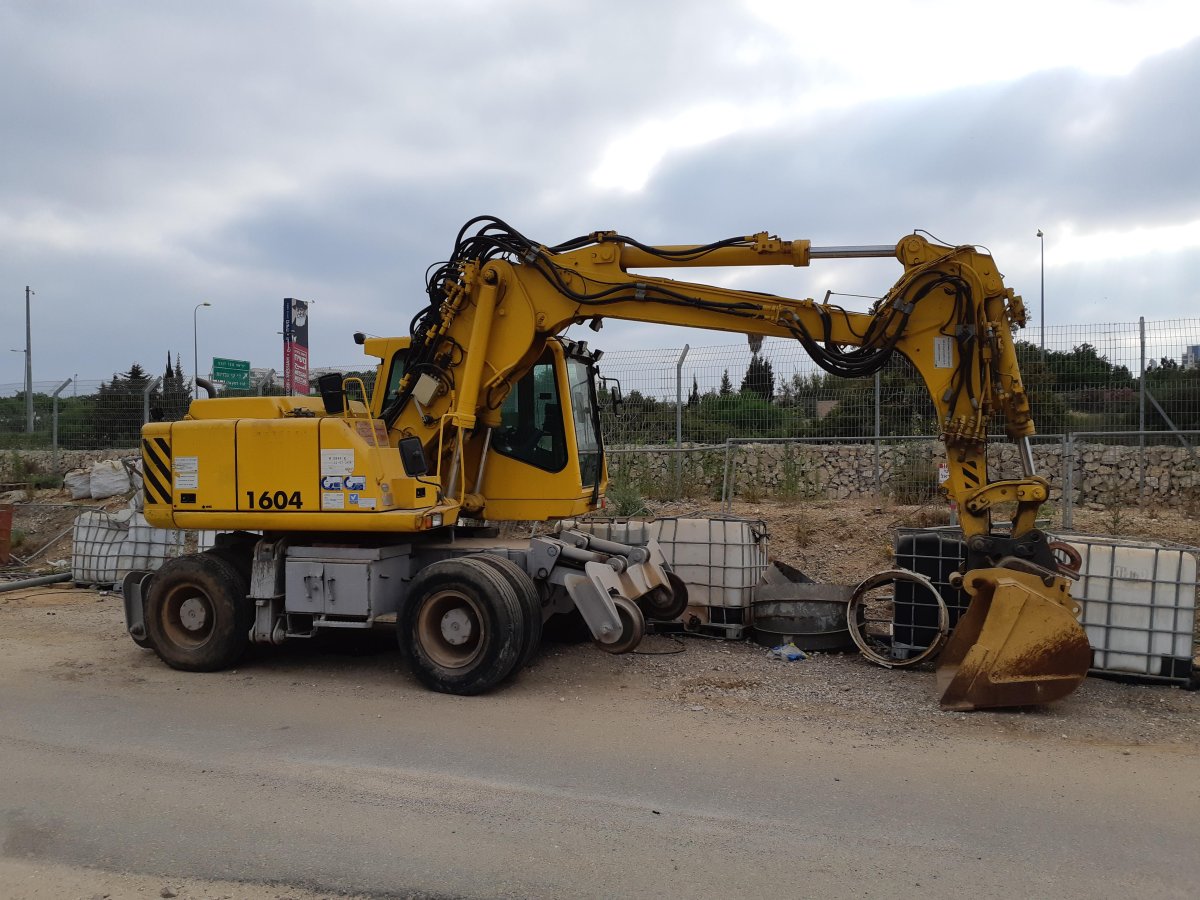 Экскаватор на комбинированном ходу Atlas 1604 ZW