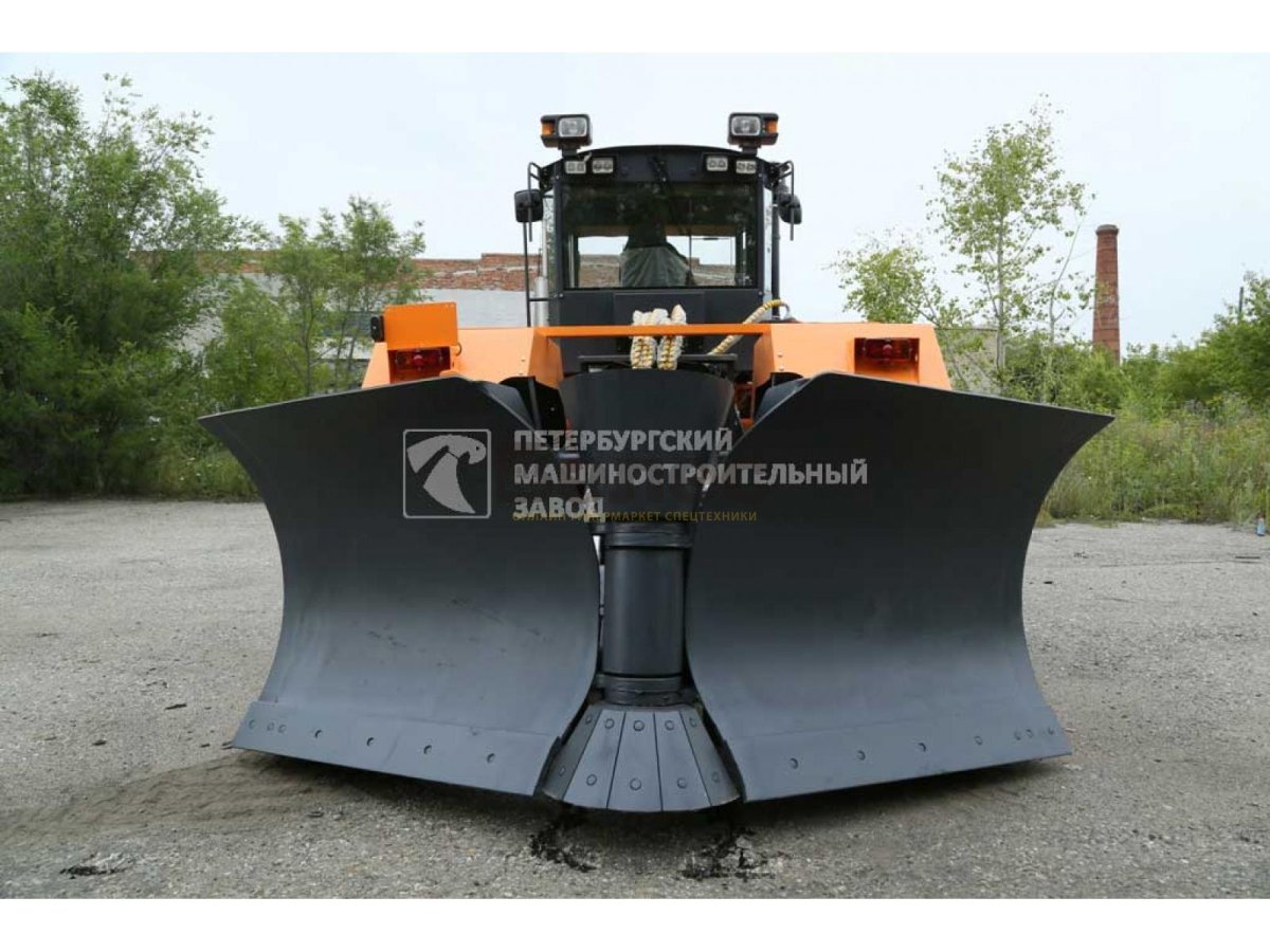 Бульдозер колёсный универсальный Станислав-704-04-БКУ