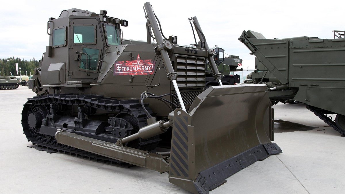 Бронированный бульдозер б12 м2