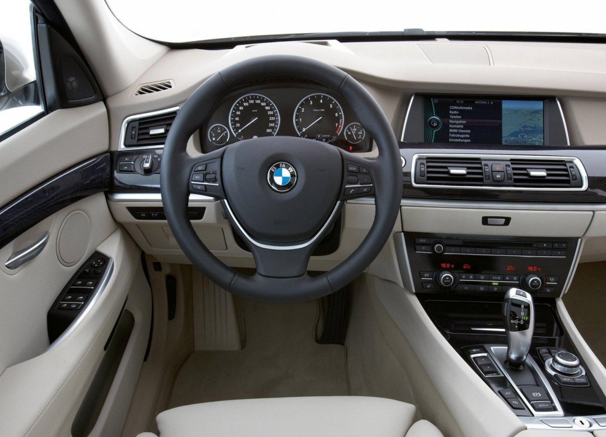 BMW 5 Gran Turismo салон
