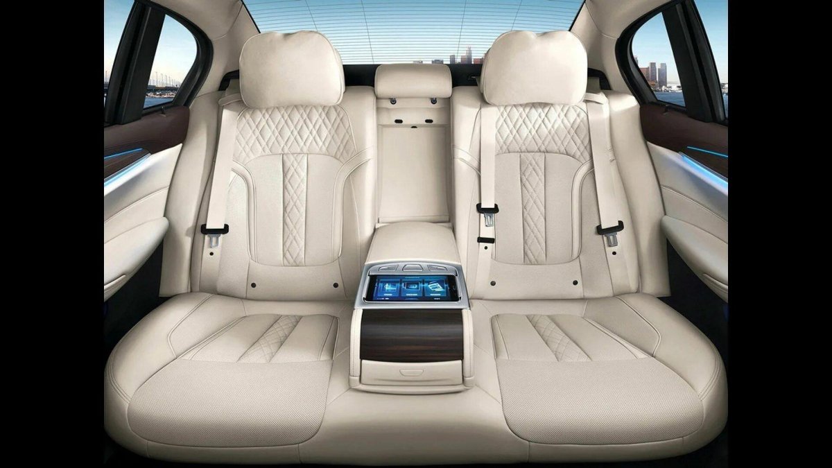 BMW 5 2021 салон сзади