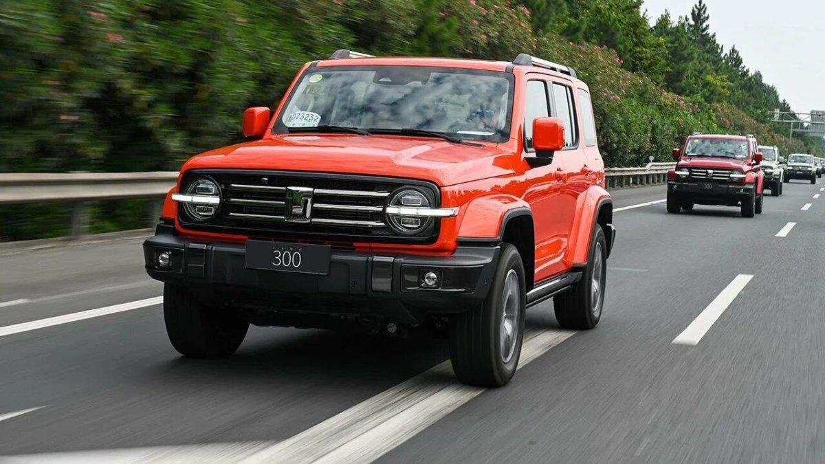 Китайский внедорожник Tank 300