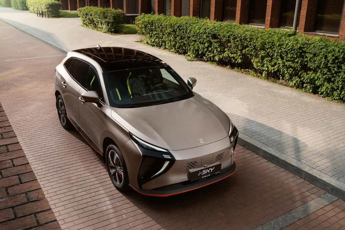 Evolute электромобиль i Sky