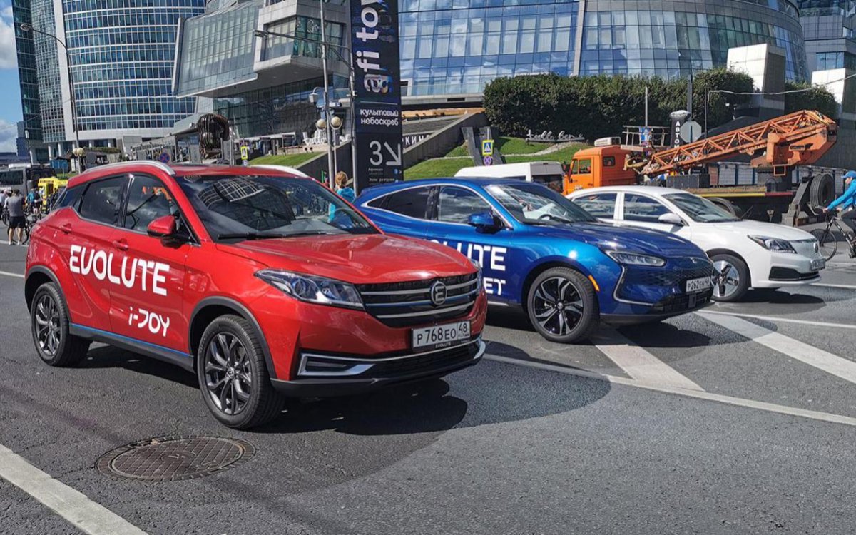 Российский электромобиль evolute