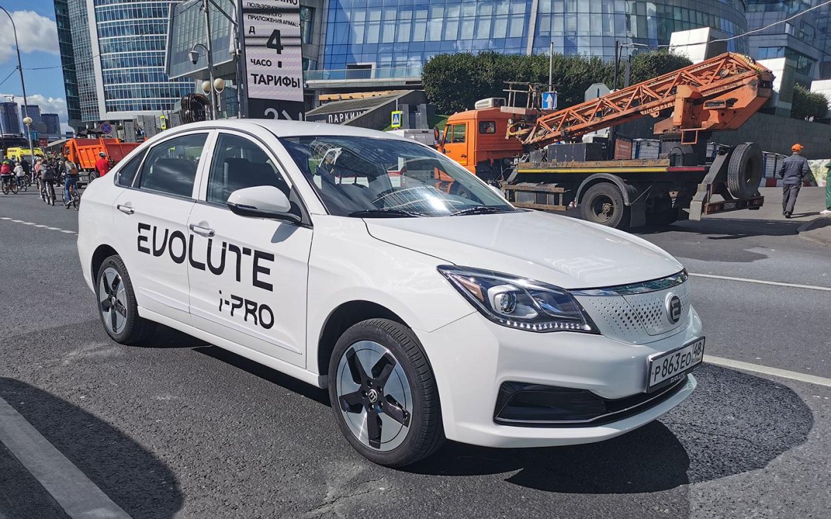 Липецкий электромобиль evolute