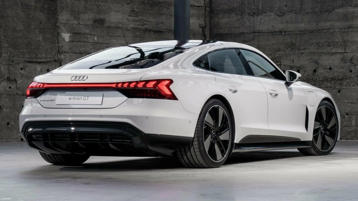 Audi e-tron gt 2021