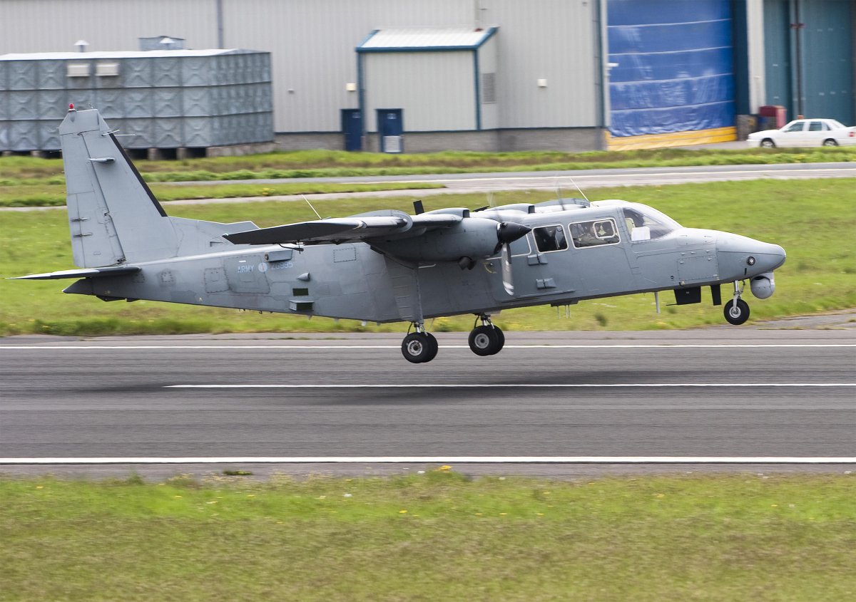 Бриттен Норман Дефендер самолет