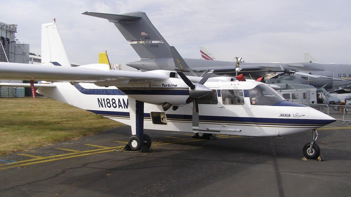 Самолет БН-2