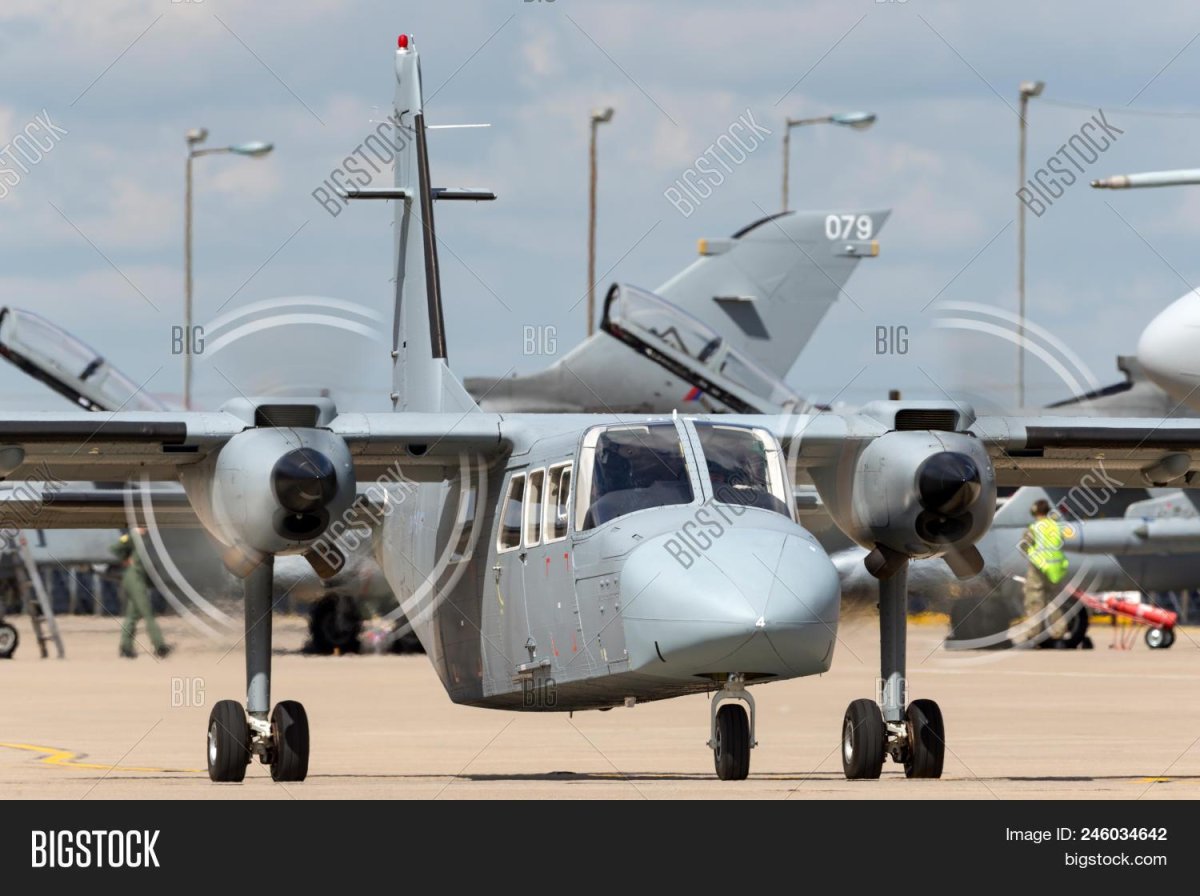 Britten-Norman Islander BN-2 A ВВС Англии