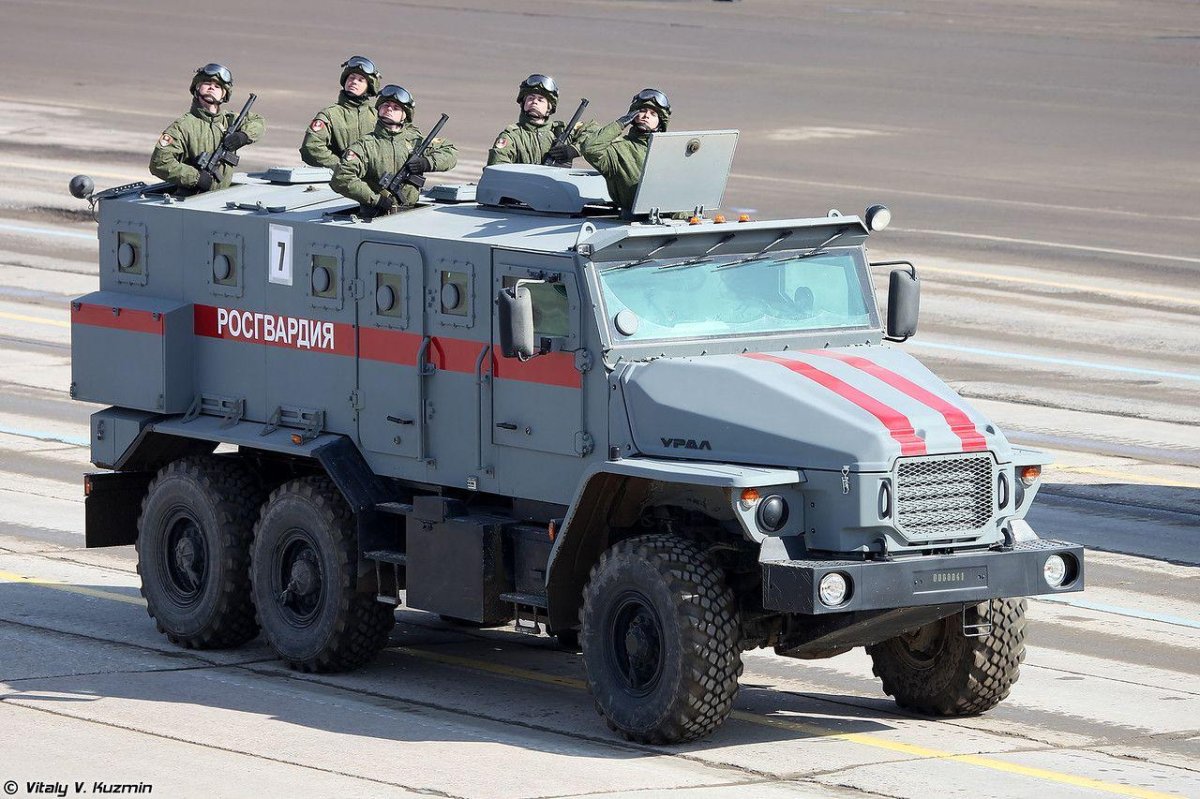 Урал 432009 бронеавтомобиль
