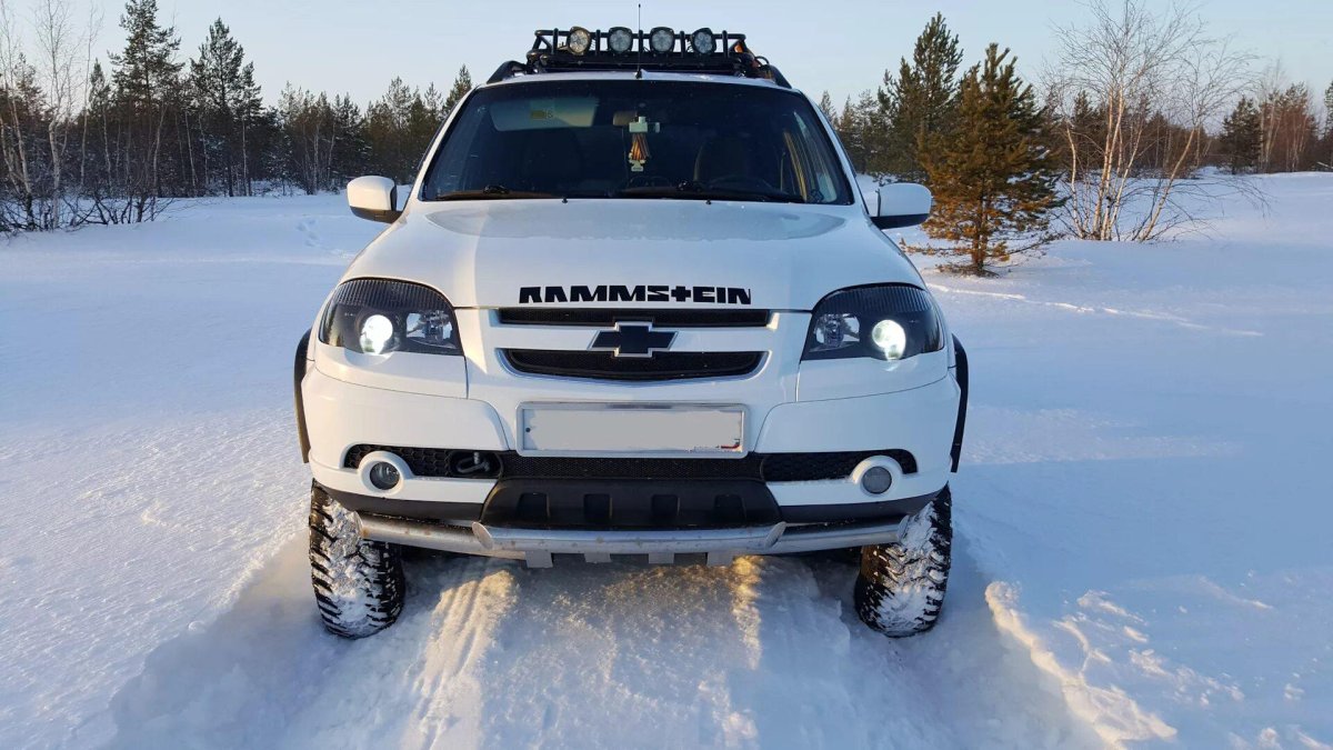 Внедорожный обвес Шевроле Нива