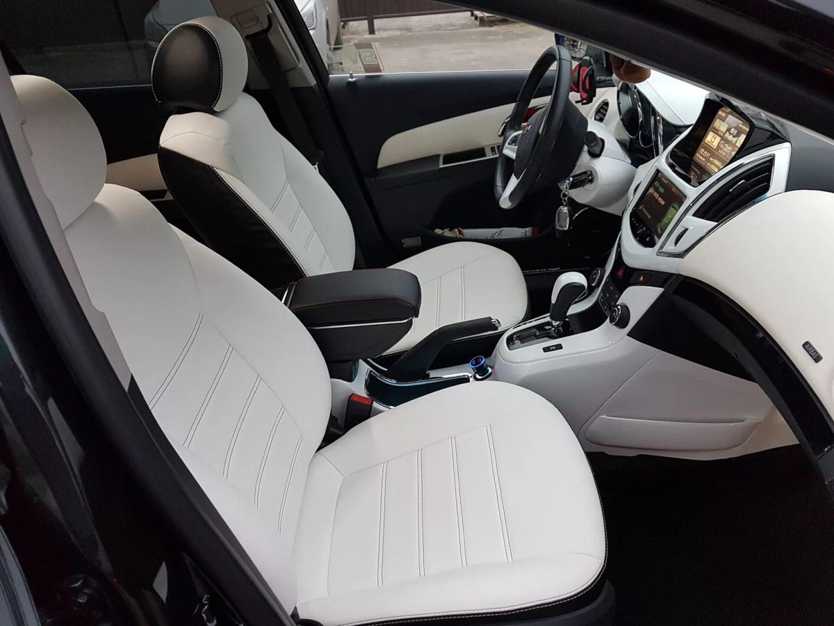 Салон Шевроле Круз экокожа