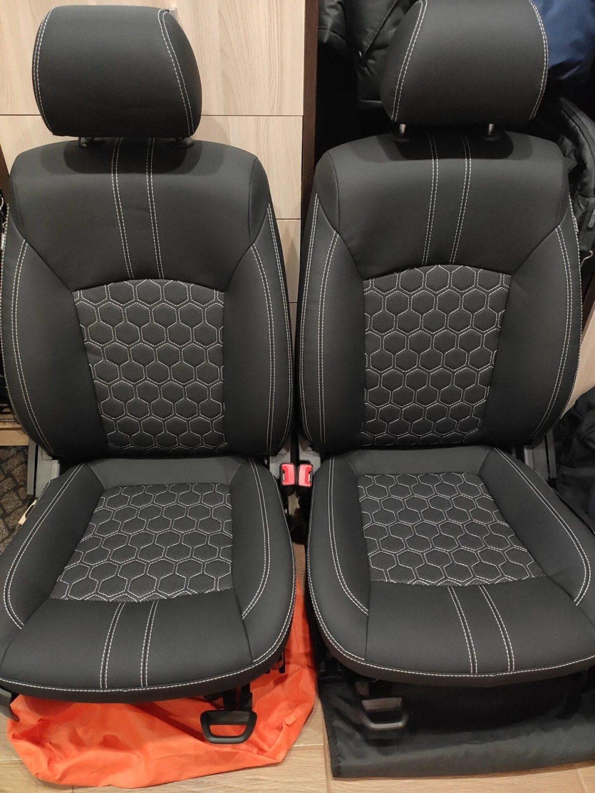 Чехлы Chevrolet Cruze