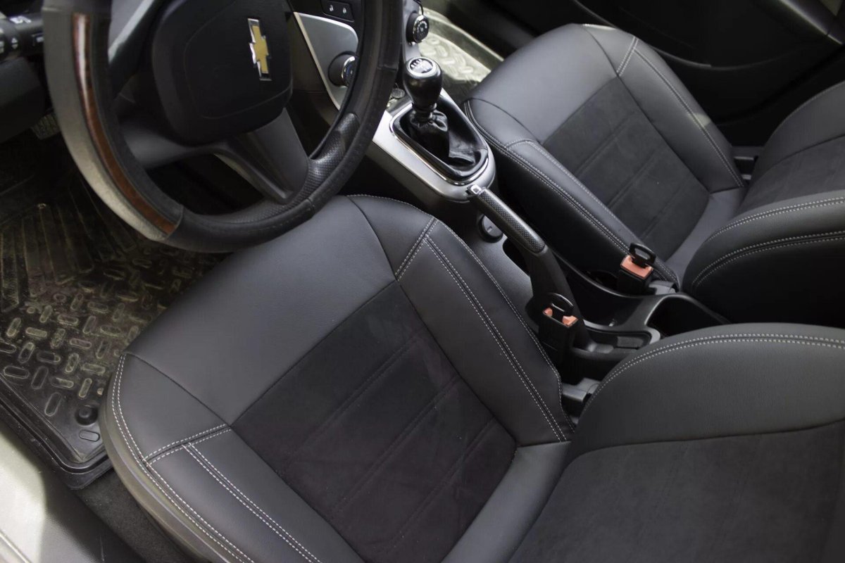 Чехлы Chevrolet Cruze